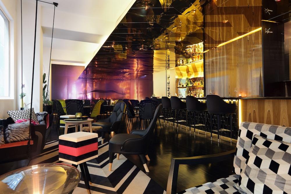 Adelphi Hotel Melbourne Zewnętrze zdjęcie The bar at the 1001 nights lounge