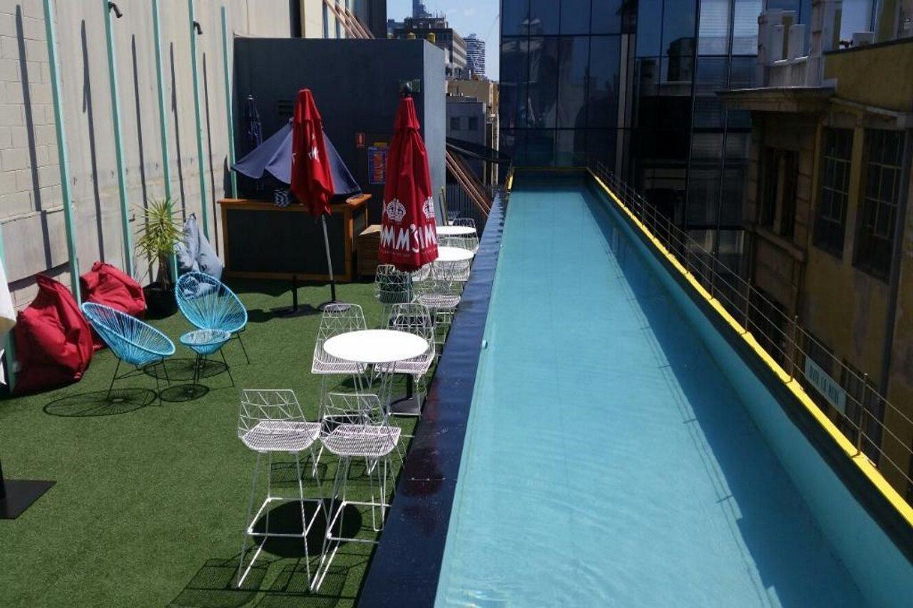 Adelphi Hotel Melbourne Zewnętrze zdjęcie Rooftop pool at the hotel